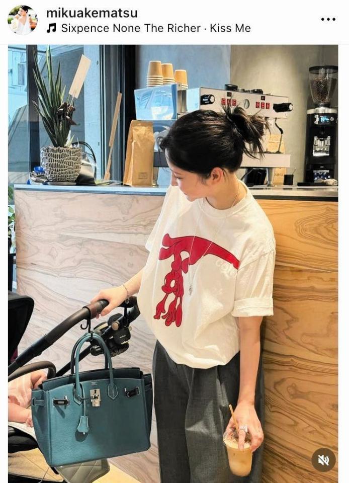 ベビーカーにエルメスのバーキン。明松美玖のインスタグラム＠ｍｉｋｕａｋｅｍａｔｓｕより