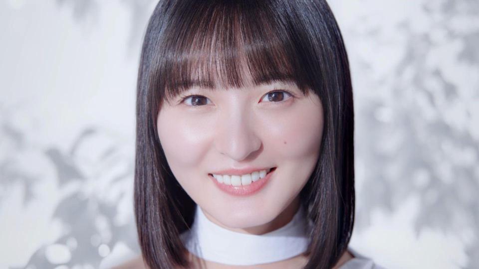 青葉坂４６オーディション告知をする乃木坂４６の遠藤さくらⓒ乃木坂４６ＬＬＣ