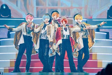 ライブを行うすとぷり©　ＳＴＰＲ　Ｉｎｃ．