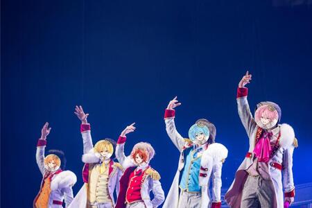 ライブを行うすとぷり©　ＳＴＰＲ　Ｉｎｃ．
