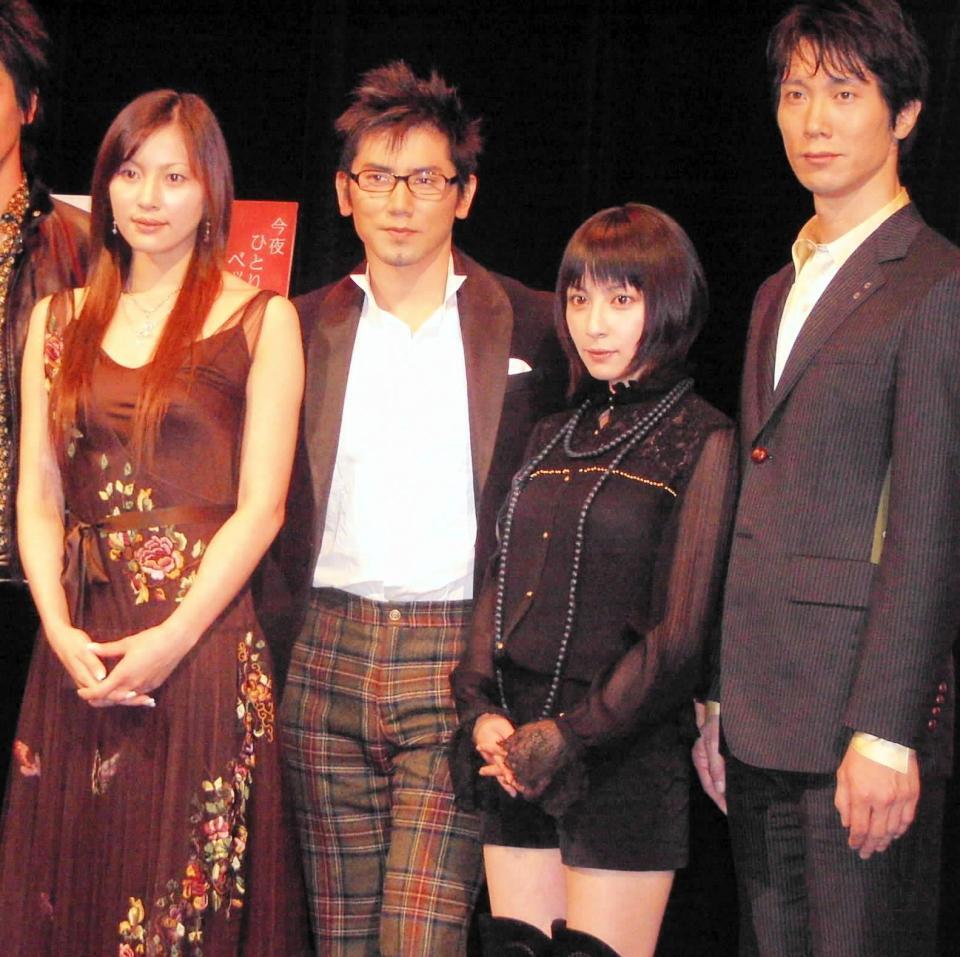 （右から）佐々木蔵之介、奥菜恵、本木雅弘、瀬戸朝香　２００５年