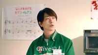 Ｏｌｉｖｅ×セブン‐イレブンの初コラボＣＭ「Ｏｌｉｖｅの人～セブン‐イレブン」編に出演した櫻井翔　