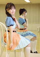 笑顔でポーズをとるＡＫＢ４８・近藤沙樹（撮影・棚橋慶太）