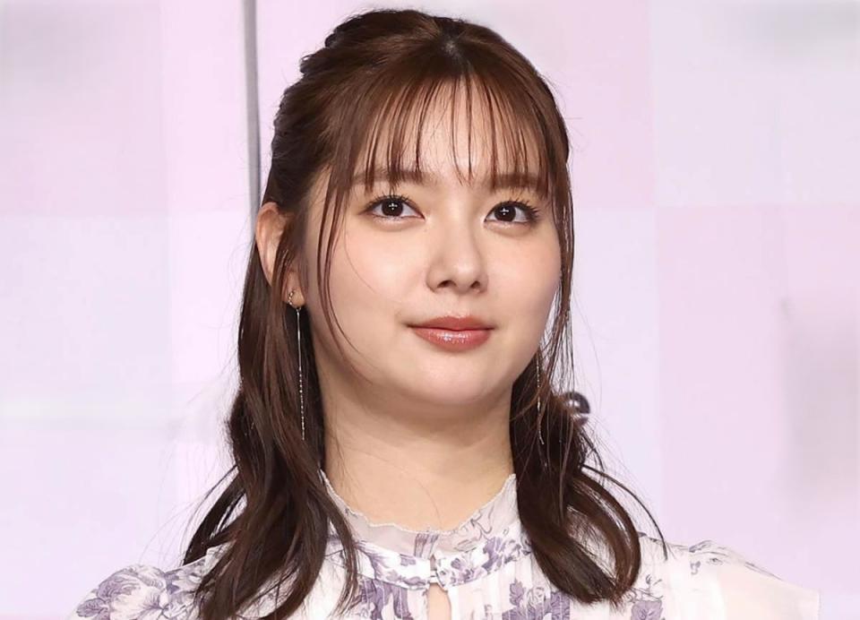 新川優愛
