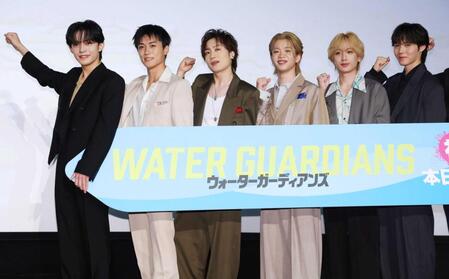 （左から）長野蒼大、砂田将宏、椿泰我、森愁斗、小西詠斗、小泉光咲（撮影・金田祐二）　