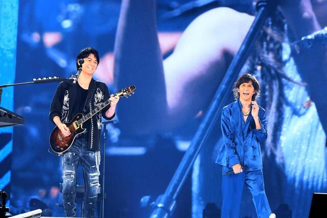 B'z ジャージ ズボン GFWロゴ ネイビー　稲葉浩志 福山雅治感激のツアーファイナル「本当にうれしい」 B′z稲葉浩志と夢
