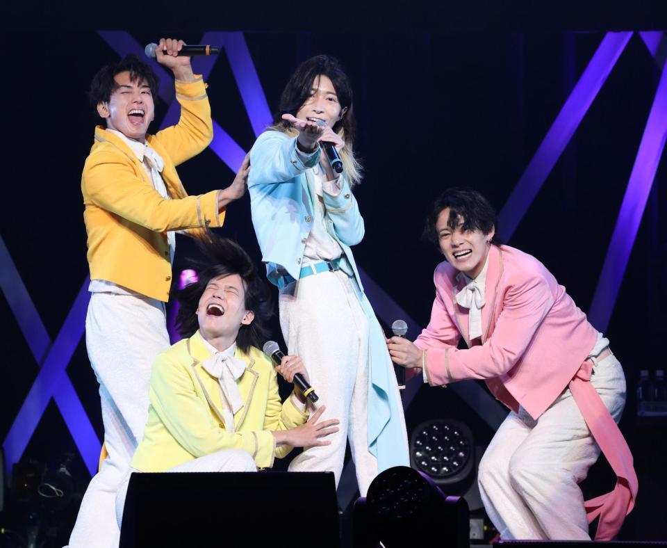 Ｚｅｐｐツアーを成功させ、勢いが止まらないモナキ（左から）じん、おヨネ、サカイＪｒ．、ケンケン（撮影・伊藤笙子）