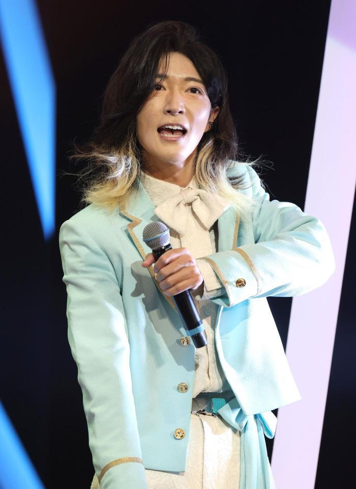 Ｚｅｐｐツアーファイナル公演で躍動するモナキ・サカイＪｒ．（撮影・伊藤笙子）