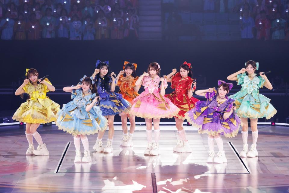 ライブを行うＣＵＴＩＥ　ＳＴＲＥＥＴⓒヨシモリユウナ