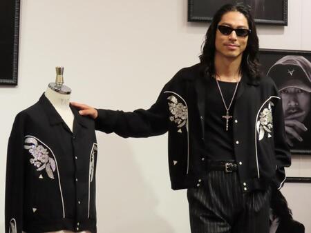 内覧に出席したＥＸＩＬＥ　ＡＫＩＲＡ