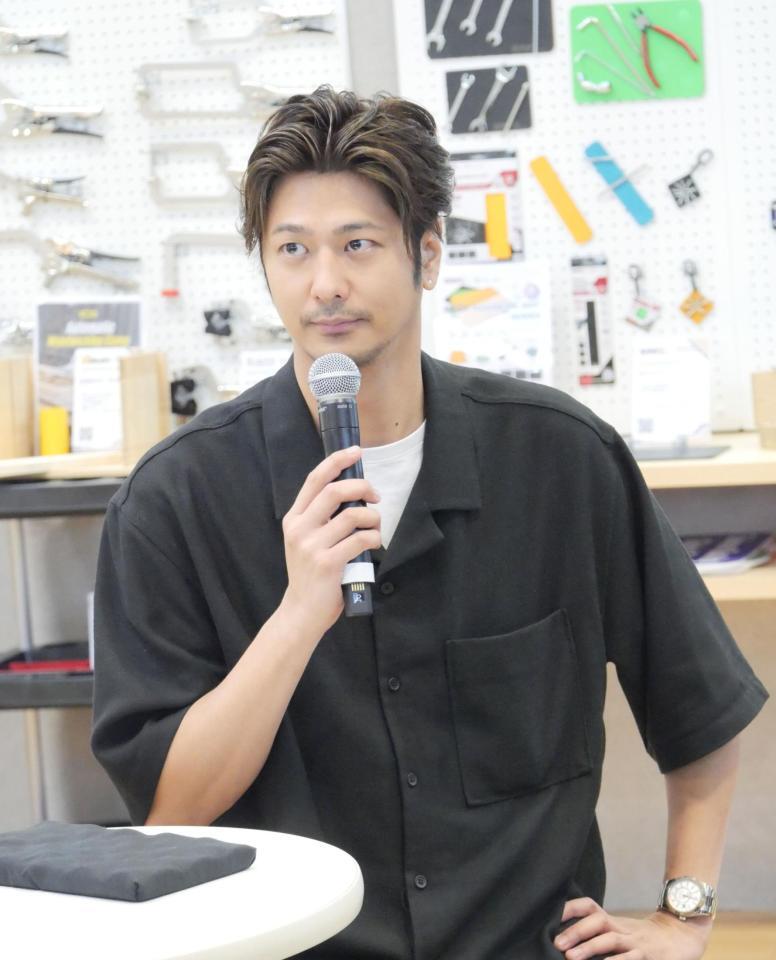 イベントに出席した速水もこみち