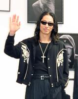 内覧に出席したＥＸＩＬＥ　ＡＫＩＲＡ