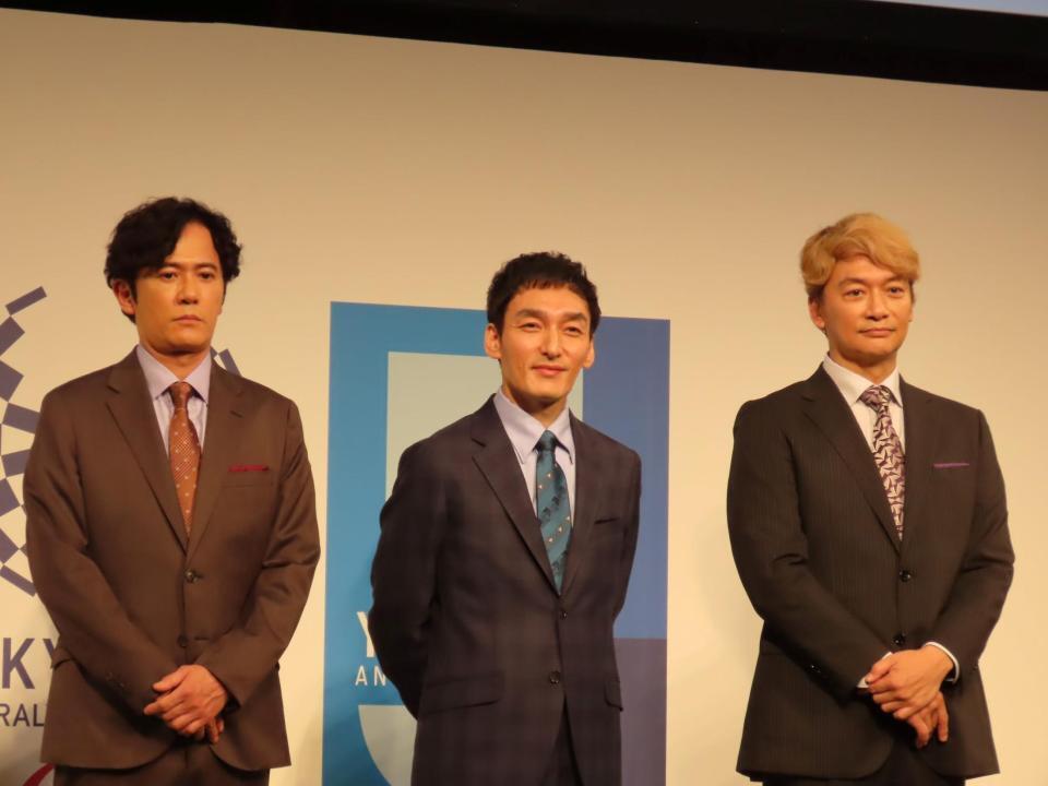 東京パラリンピック５周年記念イベントに出席した（左から）稲垣吾郎、草彅剛、香取慎吾