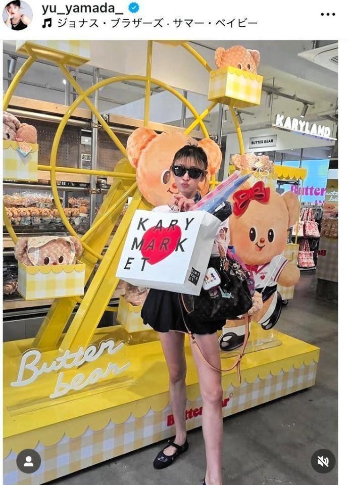 韓国旅でもヒールなしでこのスタイル！山田優のインスタグラム＠ｙｕ＿ｙａｍａｄａ＿（６月１９日付）より