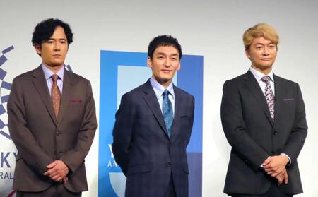 　東京パラリンピック５周年記念イベントに出席した（左から）稲垣吾郎、草彅剛、香取慎吾