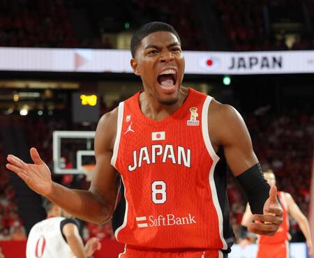 第１Ｑ、ほえる八村塁（撮影・吉澤敬太）
