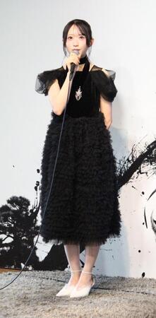 展覧会「雨の日の星空」クロージングパーティーに出席したＲａｉｎ　Ｔｒｅｅの橋本真希