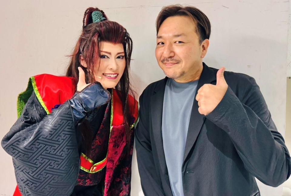 翼和希（左）と今村翔吾氏