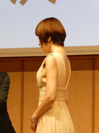 「第24回グッドエイジャー賞」の授賞式に登場した沢口靖子