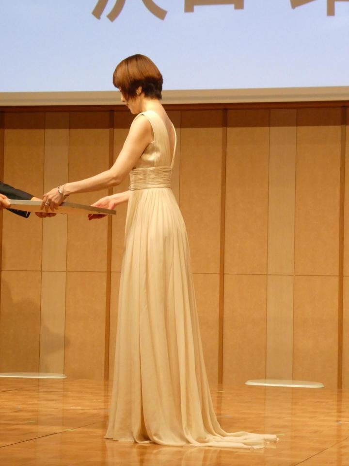 「第24回グッドエイジャー賞」の授賞式に登場した沢口靖子