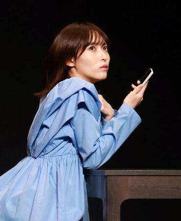 熱演する山口真帆（撮影・石井剣太郎）