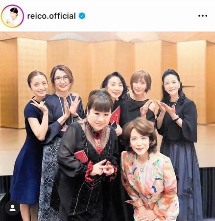 石井ふく子さんの百寿を祝う会には上戸彩（左）の姿も。高島礼子のインスタグラム＠ｒｅｉｋｏ．ｏｆｆｉｃｉａｌより