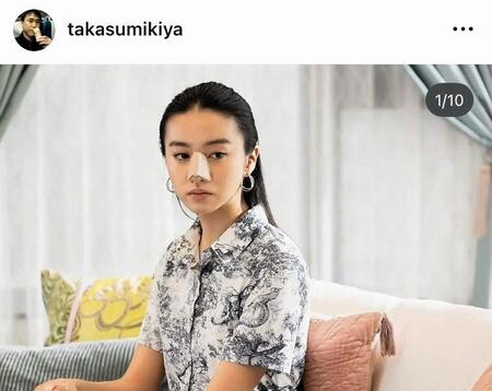 Ｋｏｋｉ，も患者役で出演。高須幹弥氏のインスタグラム＠ｔａｋａｓｕｍｉｋｉｙａより