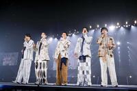 「５　-嵐という時間-」（Ｃ）２０２６　ＡＲＡＳＨＩ　Ｉｎｃ．