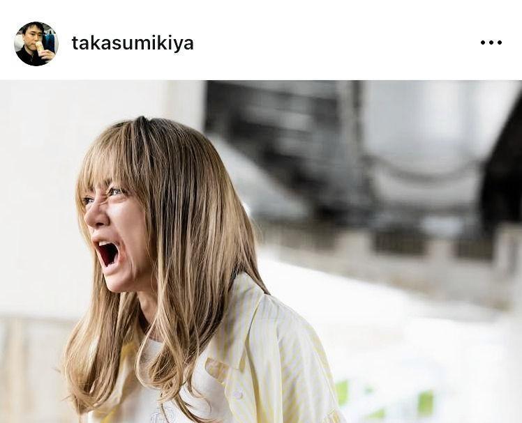 安達祐実も患者役で出演。高須幹弥氏のインスタグラム＠ｔａｋａｓｕｍｉｋｉｙａより