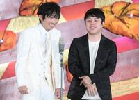ＮＯＮ　ＳＴＹＬＥ・石田明（左）と井上裕介