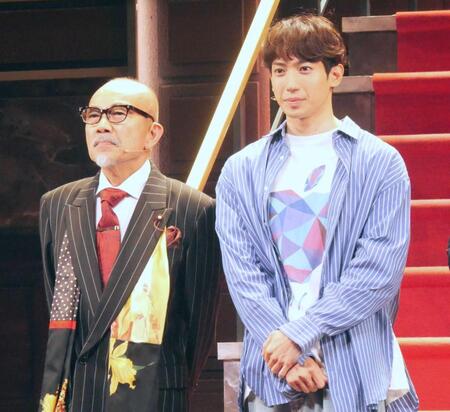 　竹中直人（左）と有澤樟太郎