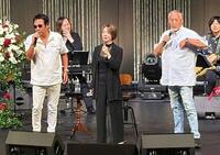 （左から）山本譲二、香西かおり、吉幾三