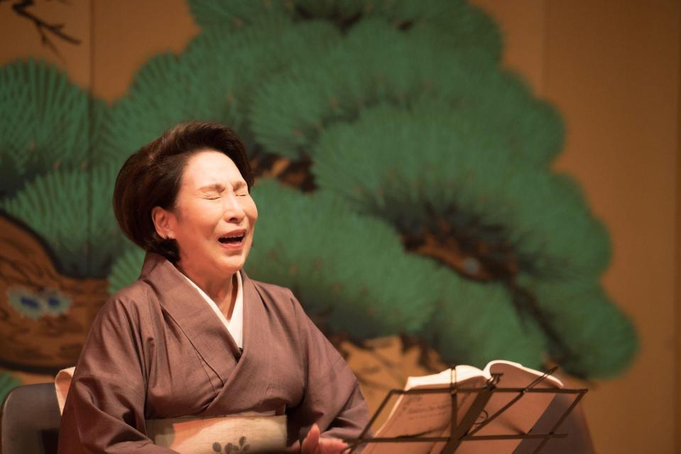 朗読を披露する波乃久里子（撮影：塚田史香）