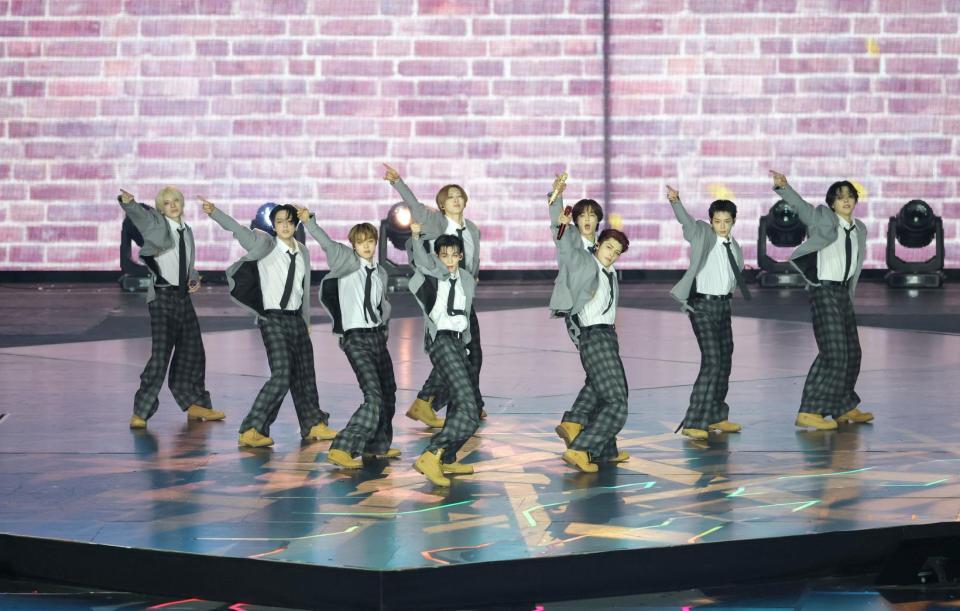 ＆ＴＥＡＭ（撮影・吉澤敬太）