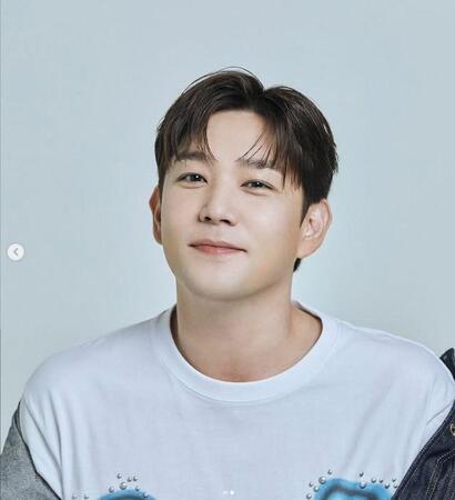 元ＳＵＰＥＲ　ＪＵＮＩＯＲ・カンインの公式インスタグラム＠ｋａｎｇｉｎｎｉｍより