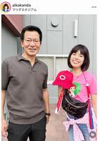 大野豊氏と。マツダスタジアムで。神田愛花のインスタグラム＠ａｉｋａｋａｎｄａ（９月６日付）より