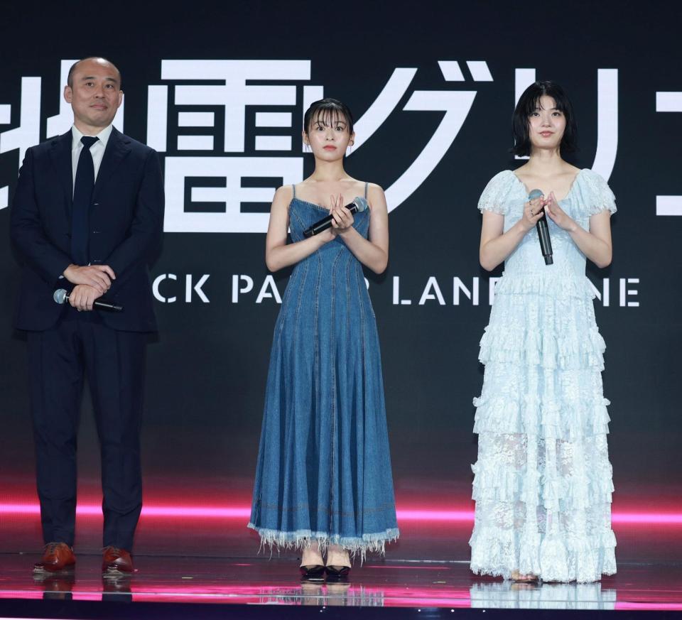 ３日、プライムビデオのイベントに登壇した（左から）関和亮監督、森七菜、蒔田彩珠