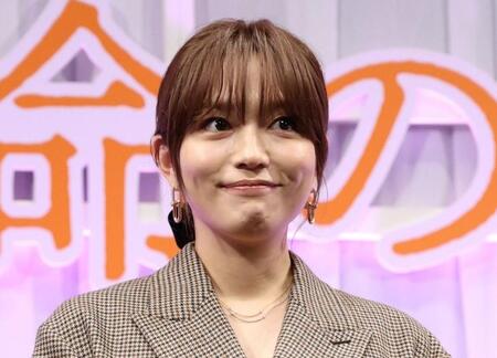 映画「ママがもうこの世界にいなくても　私の命の日記」お披露目試写会に登壇した川口春奈（７日）