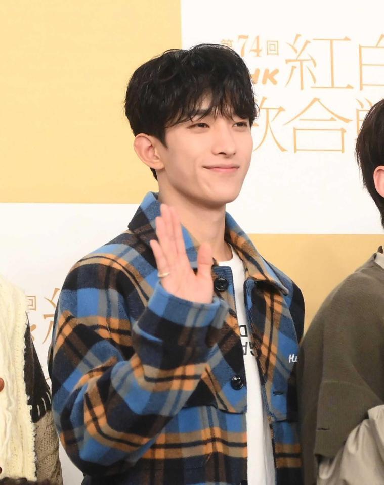 ＳＥＶＥＮＴＥＥＮ・ドギョム＝２０２３年１２月撮影