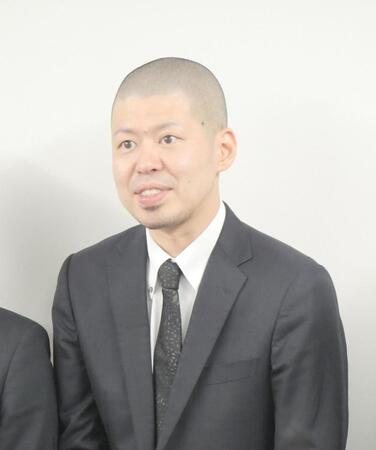 取材会に出席した金属バット・小林圭輔