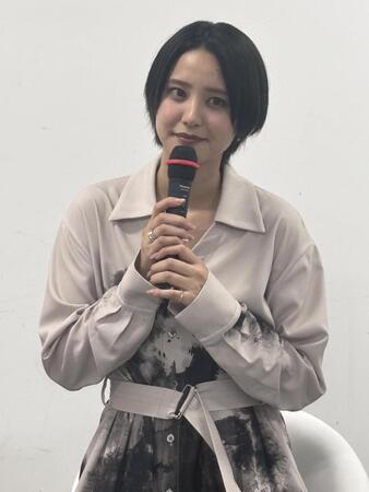 取材会に出席した山崎紘菜