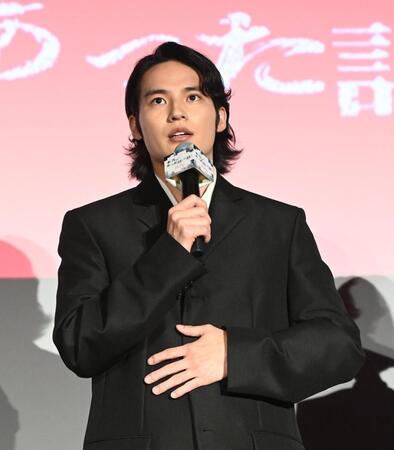 撮影エピソードを話す水上恒司（撮影・園田高夫）