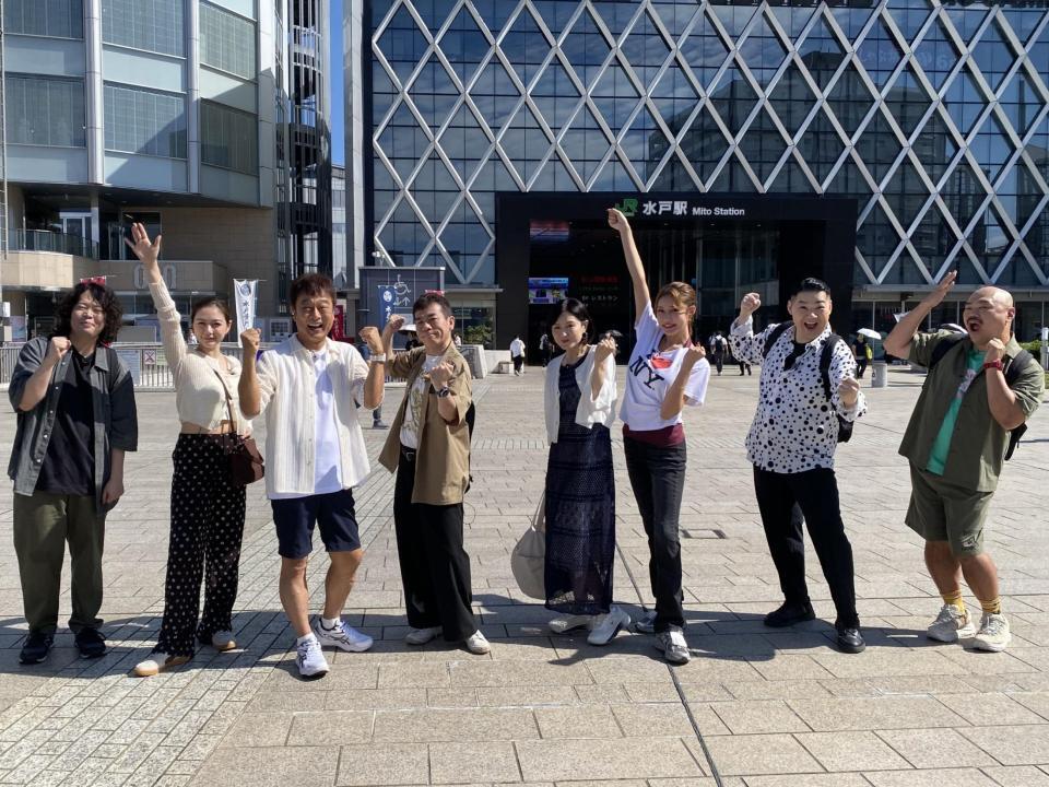 「路線バスで鬼ごっこ！」の出演者（©テレビ東京）