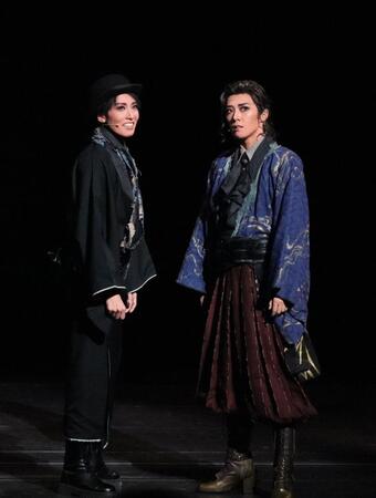稲妻開化譚」風間柚乃（右）、彩海せら