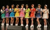 ＳＵＰＥＲ☆ＧｉＲＬＳの（左から）櫻井穂夏、柏綾菜、門林有羽、新森二愛、浜田萌帆、二宮伶寧、竹内ななみ、鎌田彩樺、河村果歩＝東京・Ｓｐｏｔｉｆｙ　Ｏ-ＷＥＳＴ