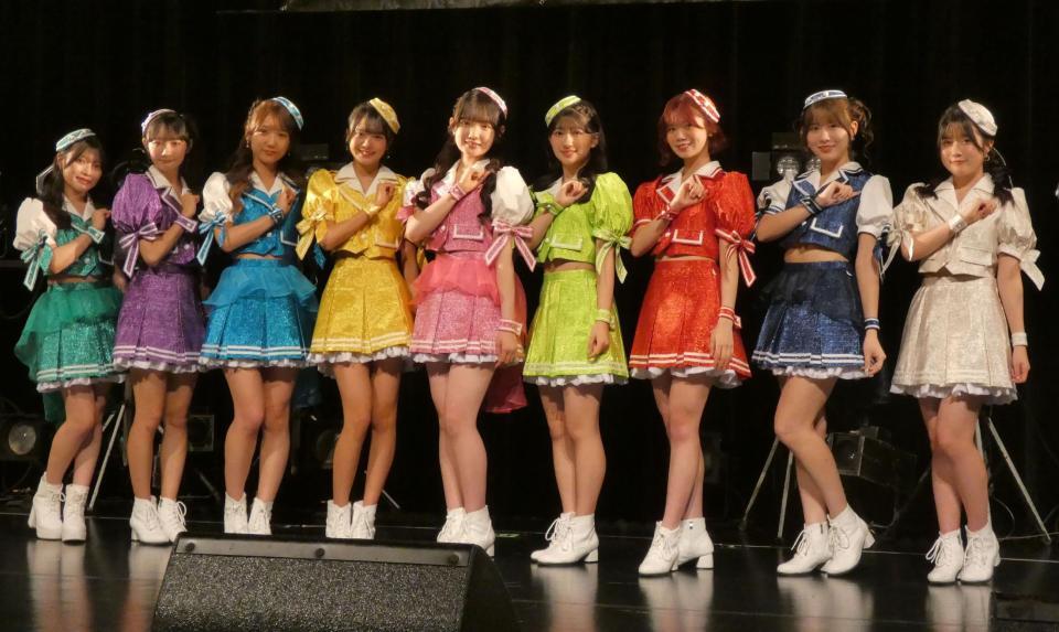 ＳＵＰＥＲ☆ＧｉＲＬＳの（左から）櫻井穂夏、柏綾菜、門林有羽、新森二愛、浜田萌帆、二宮伶寧、竹内ななみ、鎌田彩樺、河村果歩＝東京・Ｓｐｏｔｉｆｙ　Ｏ-ＷＥＳＴ