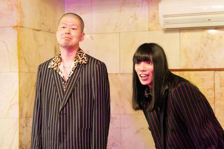 カンテレのドラマ「絶望できない男」に出演が決まった金属バットの小林圭輔（左）と友保隼平
