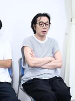 舞台「僕らの時代じゃない」合同取材会に出席した峯田和伸