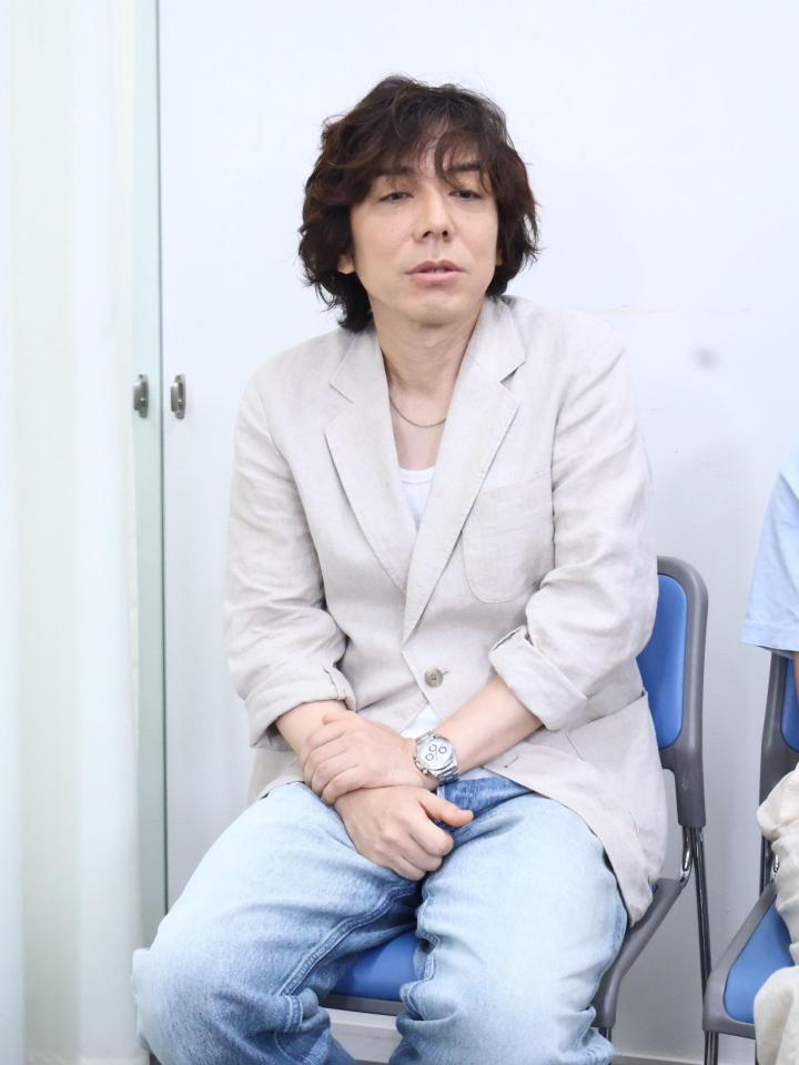 舞台「僕らの時代じゃない」合同取材会に出席した作・演出の三浦大輔氏