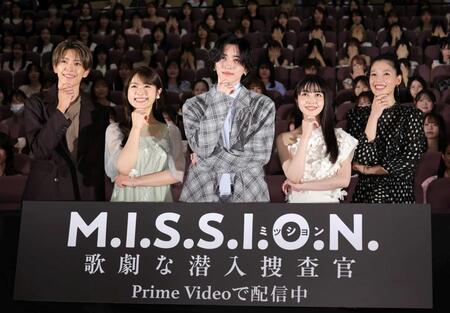 共演する（左から）深田竜生、渋谷凪咲、道枝駿佑、久保史緒里、石井杏奈（撮影・棚橋慶太）